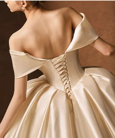 Vintage Luxury Princess Light Ivory Wedding Dress With A-Line - Plus Size - WonderlandByLilian