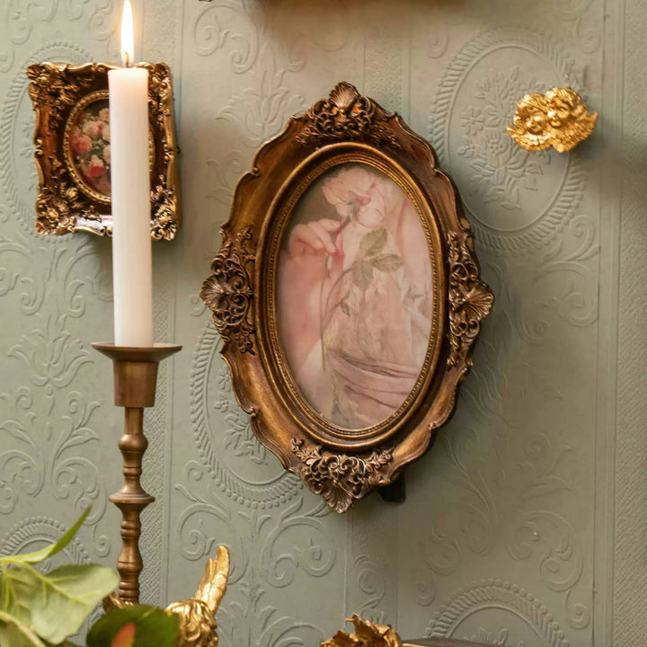 Vintage Retro Hand - Craft Oval Resin Wall Frame with Romantic Portrait – Handmade European - Style Decorative Art - WonderlandByLilian