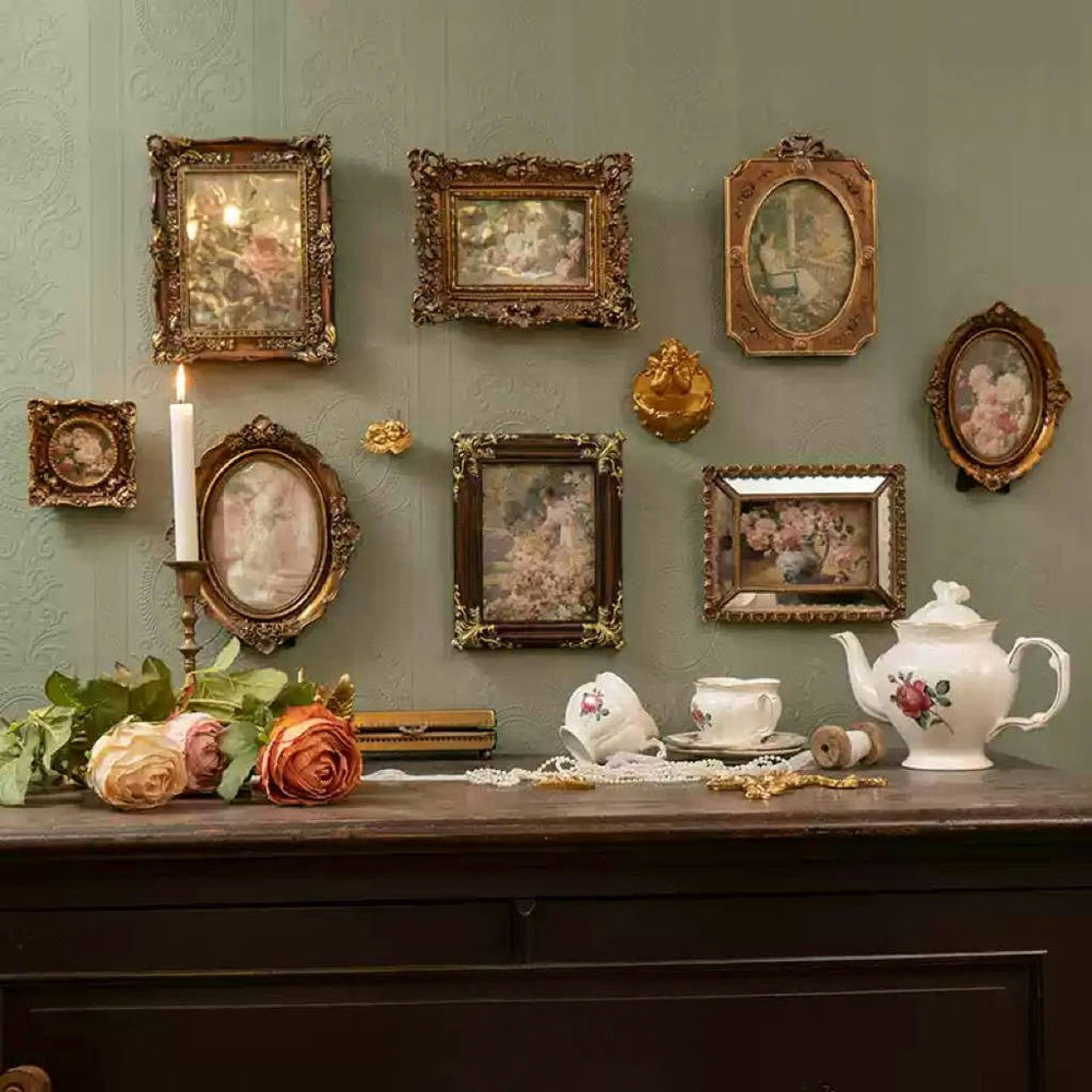 Vintage Retro Hand - Craft Resin Picture Frame with Floral Oil Painting – Oval Baroque Wall Decor - WonderlandByLilian
