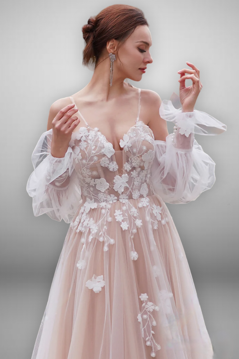 Boho Style Elegant 3D Flower Appliques A-Line Spaghetti Straps Wedding Dress - Plus Size