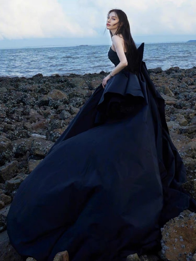 Classic Gothic Black Strapless Wedding Dress Plus Size