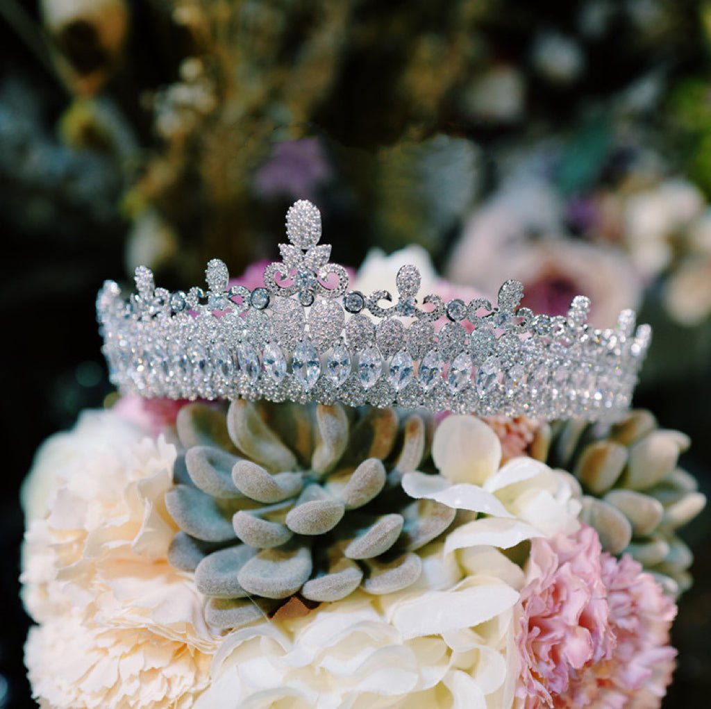 Crown Vintage Silver Bridal Tiara With Sparkling Rhinestones - WonderlandByLilian
