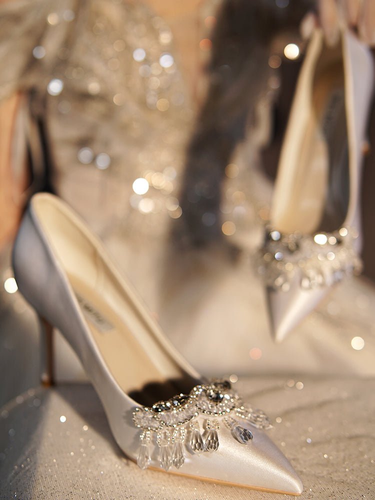 Diamond Dreams Bridal Pumps With Bows - WonderlandByLilian