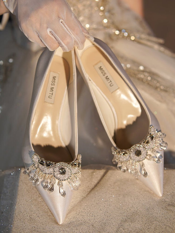 Diamond Dreams Bridal Pumps With Bows - WonderlandByLilian