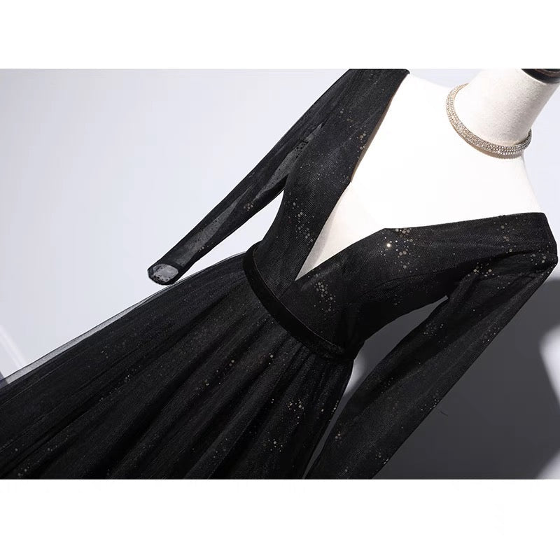 Gothic Black Lace V-neck Corset Wedding Dress With Long Sleeves - Plus Size - WonderlandByLilian