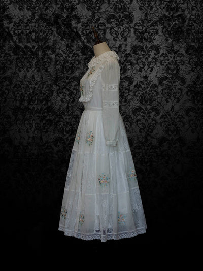 Gunne Sax Style Embroidery White Cotton Dress WIth Long Sleeve - 1980s Tea Dress - WonderlandByLilian