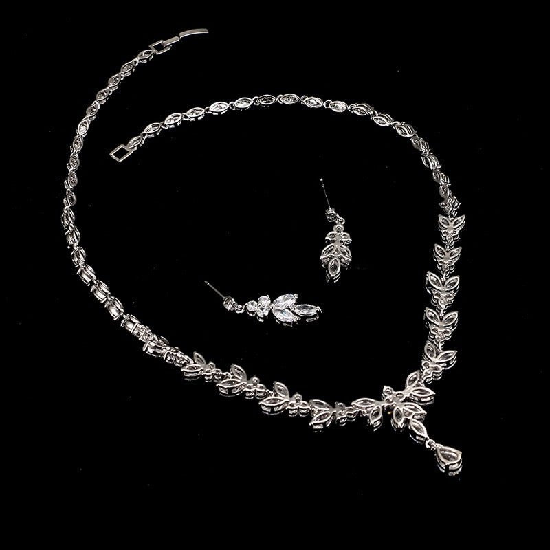 Minimalistic and Elegant Zircon Necklace and Earrings Jewelry Set - WonderlandByLilian