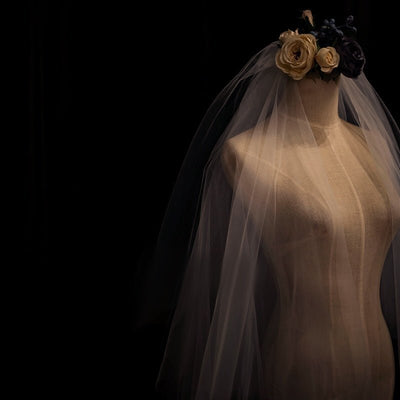 Simple Vintage Style Bridal Tulle Veil With Comb - WonderlandByLilian