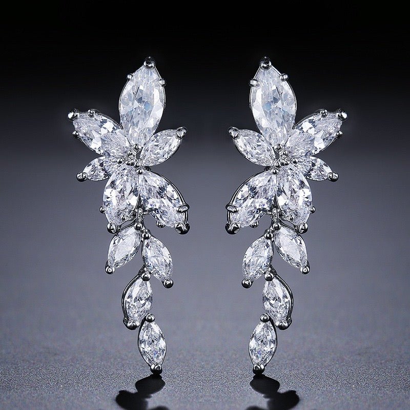 Sparkling Cubic Zirconia Jewelry Set for Brides: Necklace, Earrings, and Bracelet - WonderlandByLilian