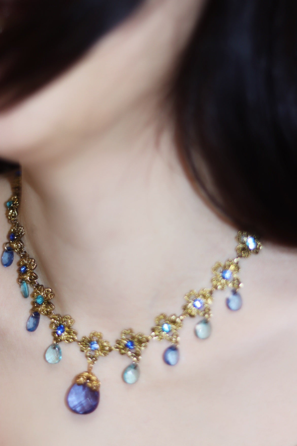 Vintage Style Purple Crystal Necklace - French Style - WonderlandByLilian